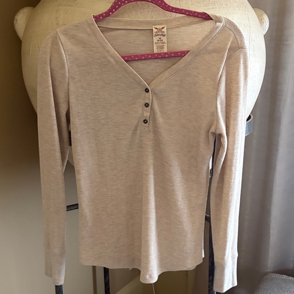 Faded Glory Cream Long Sleeve Henley